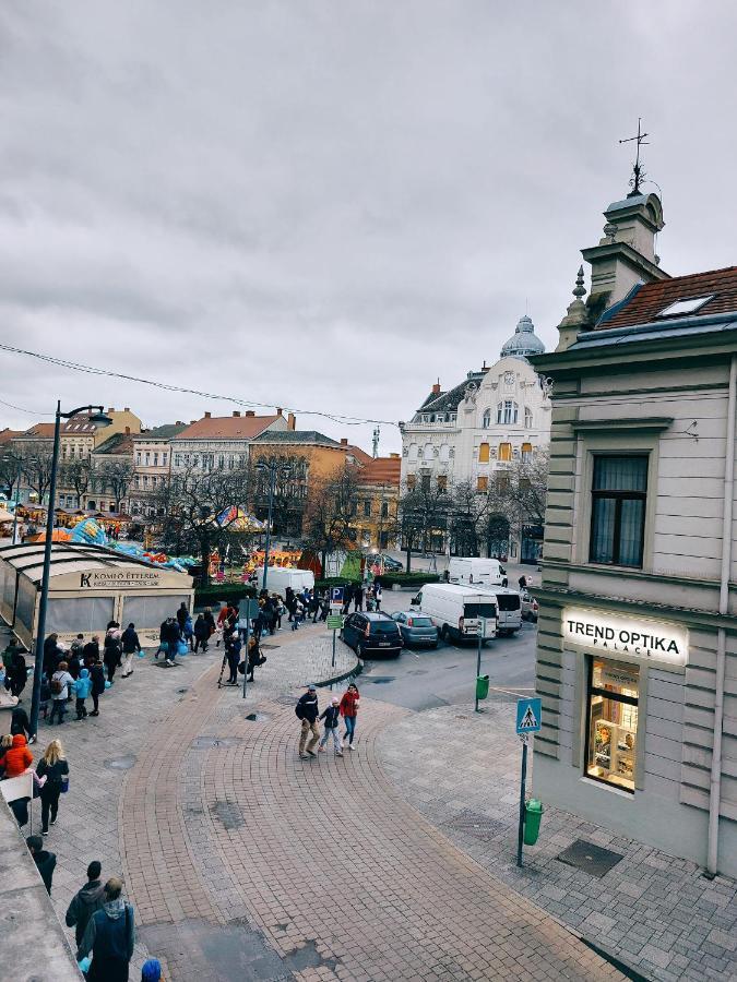 Square 16 Apartman - Absolutely Central Location With Self Check In Szombathely Kültér fotó