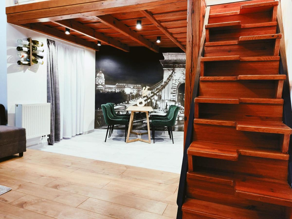 Square 16 Apartman - Absolutely Central Location With Self Check In Szombathely Kültér fotó